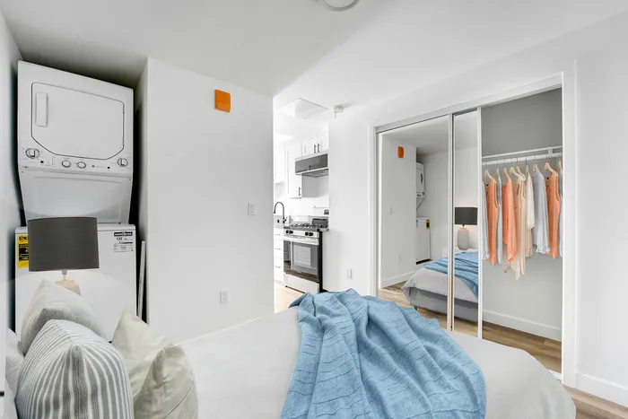 Valleywood Apartments - Studio