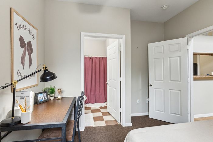 4BR/4BA Townhome Standard Downstairs Bedroom