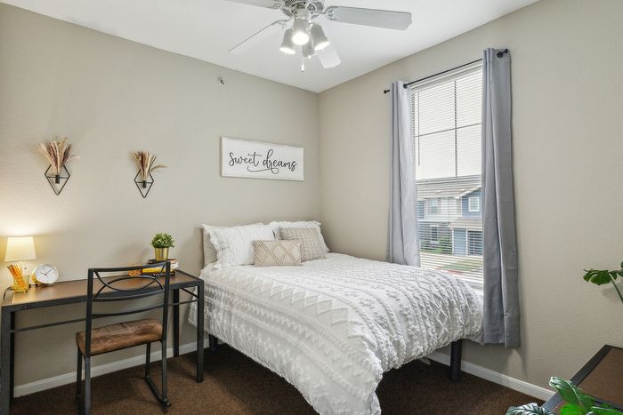 4BR/4BA Townhome Standard Bedroom