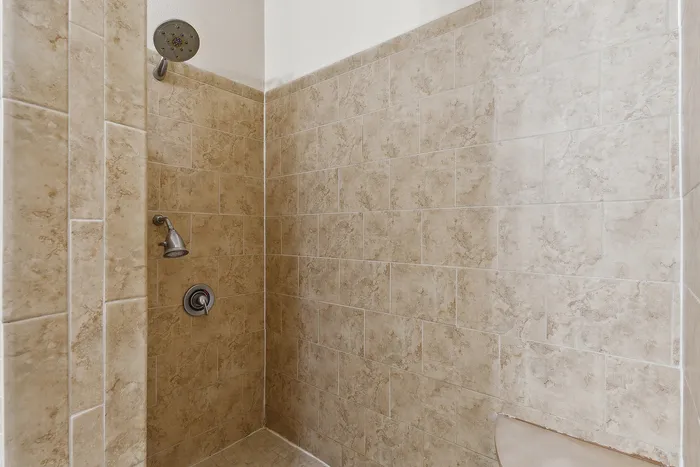 4BR/4BA Townhome Large Downstairs Walk-In Shower (Downstairs Bathroom)