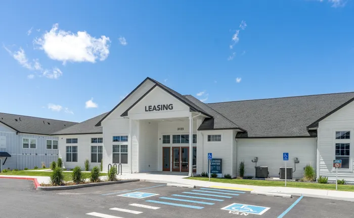 Leasing Office Exterior