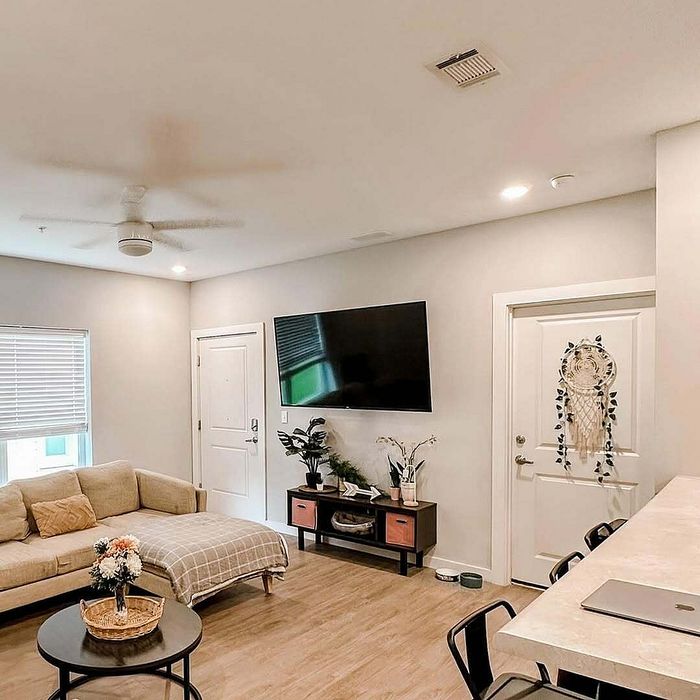 2x2 Living Room