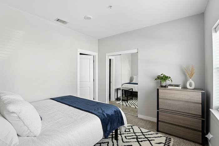 2x2 Bedroom