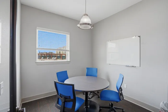 Resident Study Lounge | Apartment Homes in Waco, TX | Domain at Waco