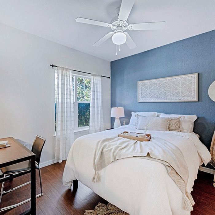 the hudson statesboro student housing model unit bedroom with furniture