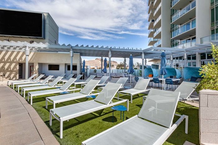 lounge chairs in pool area west 6th tempe