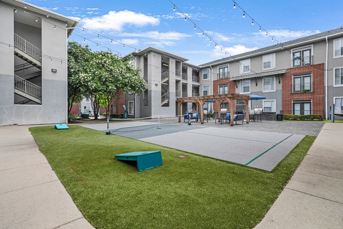 multi purpose sport court and corn hole campus crossings on highland baton rouge