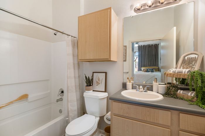 model unit bathroom campus crossings on highland baton rouge
