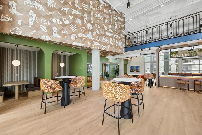 tenn student living knoxville community room with study booths