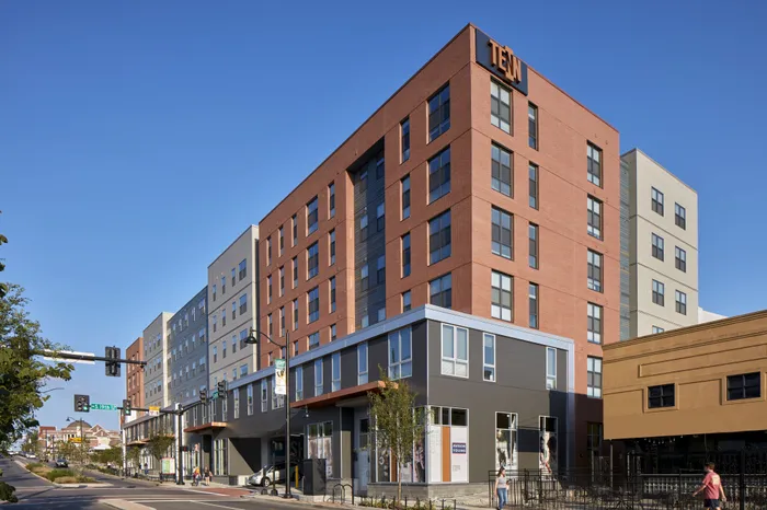 front of property tenn student living knoxville