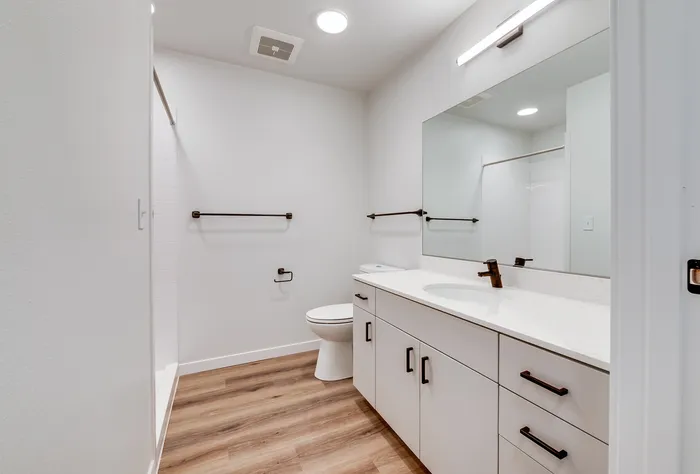 2x2 Spacious Bathroom at The Preserve on Goodpasture in Eugene, Oregon