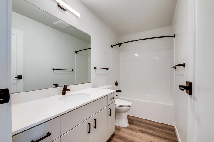 3x2 Spacious Bathroom at The Preserve on Goodpasture in Eugene, Oregon