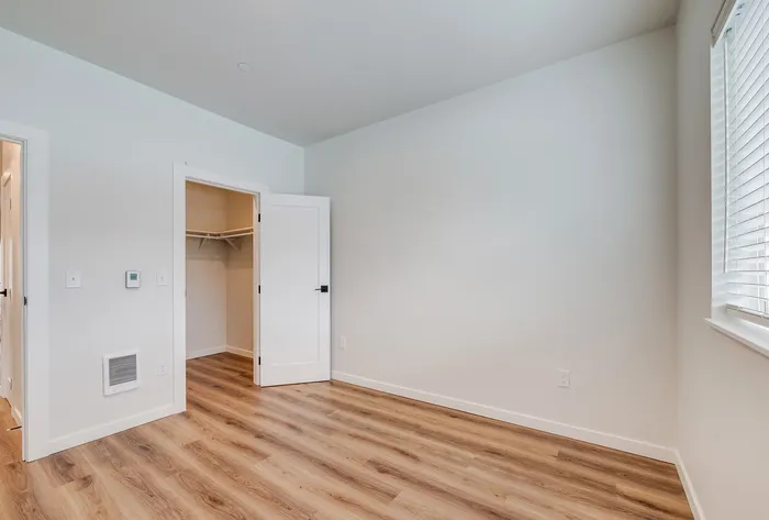 3x2 Bedroom and Walk-In Closet at The Preserve on Goodpasture in Eugene, Oregon