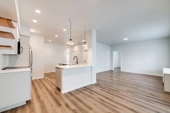3x2 Living Room and Kitchen at The Preserve on Goodpasture in Eugene, Oregon
