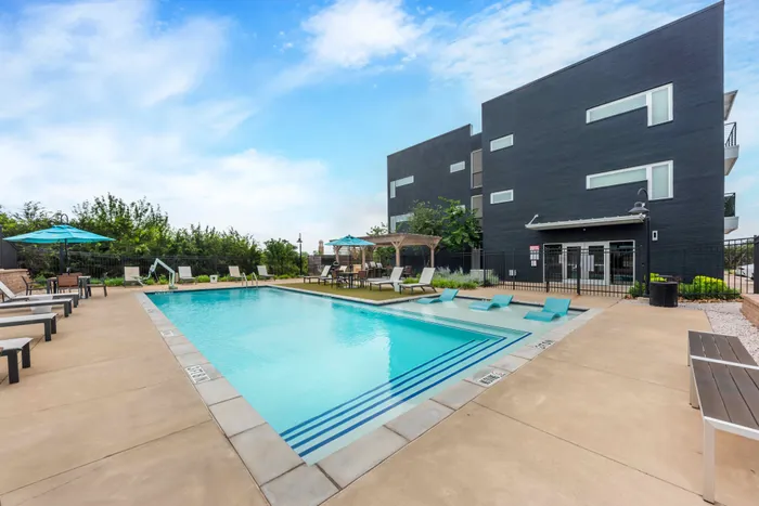 Resort-style pool at The View at Cedar Park