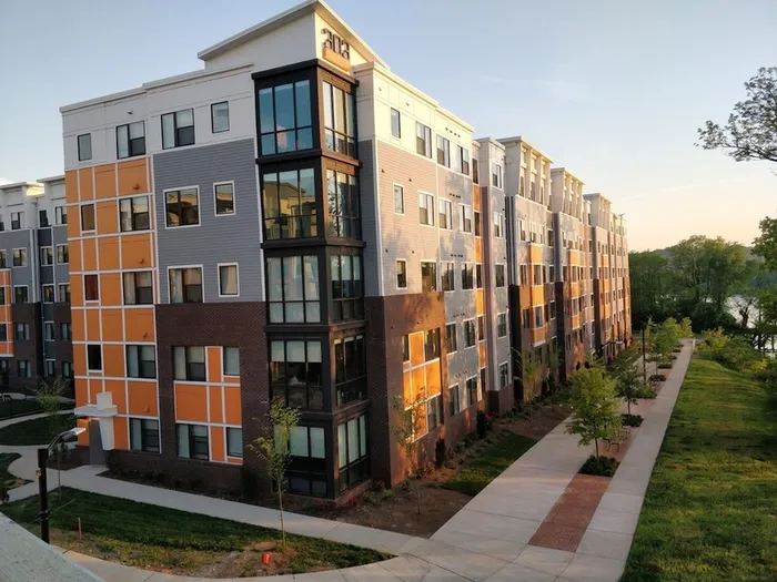 Exterior Building at 303 Flats in Knoxville, Tennessee