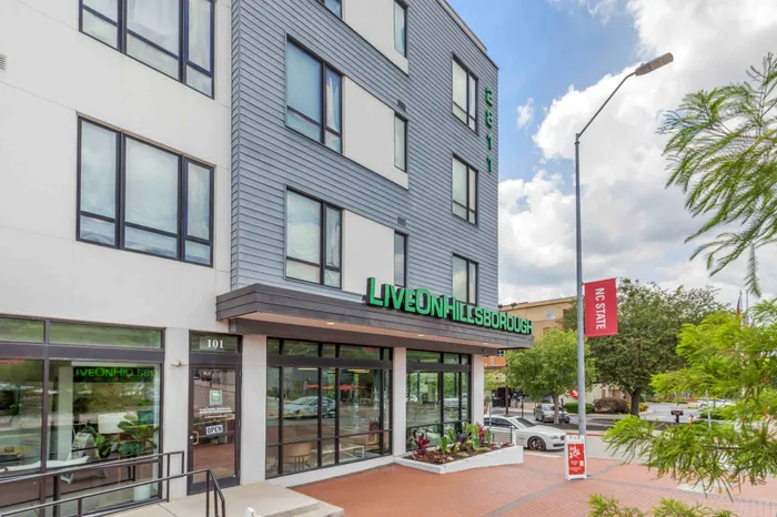 Live on Hillsborough Leasing Office in Raleigh, North Carolina