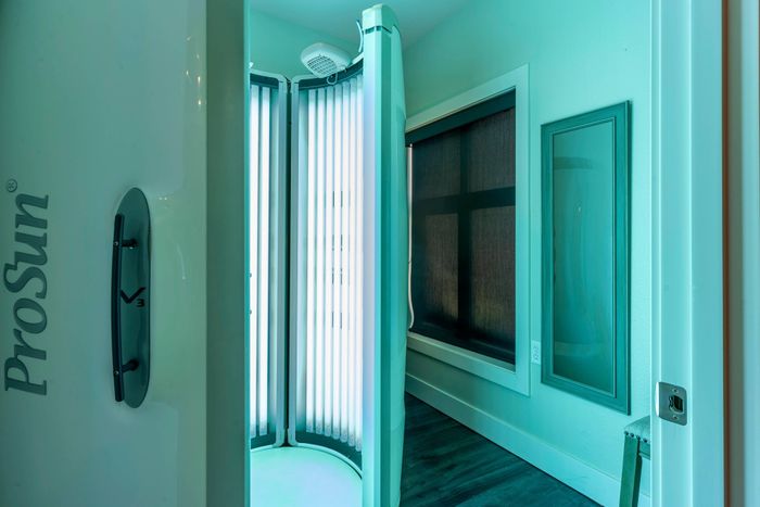 Tanning bed at Forest Hills in Eugene, Oregon