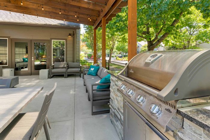 Outdoor BBQ and Grill at Forest Hills in Eugene, Oregon