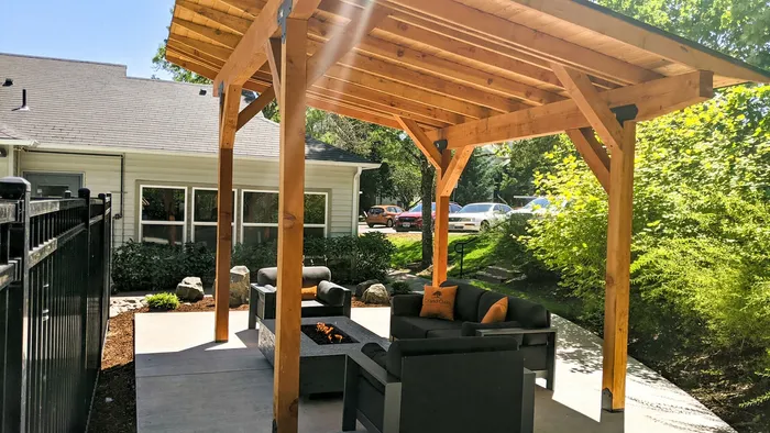 Fire pit lounge area for relaxation at Grand Oaks apartment community in Corvallis, Oregon.