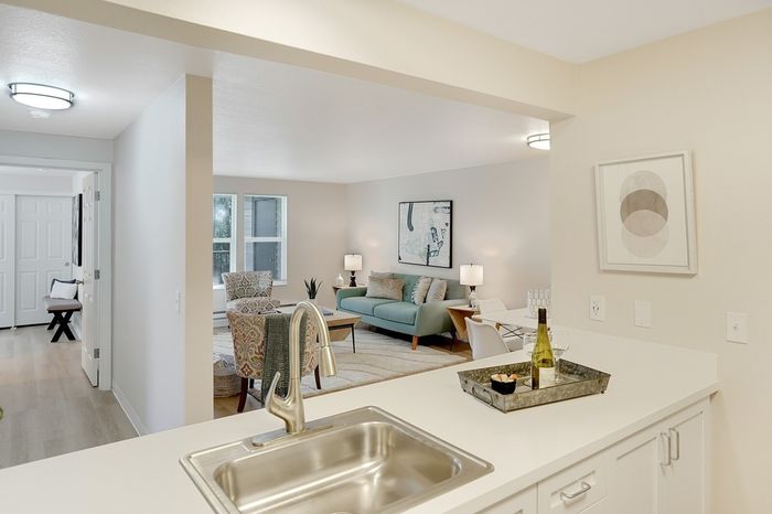 Kitchen Bar at Grand Oaks apartment community in Corvallis, Oregon.