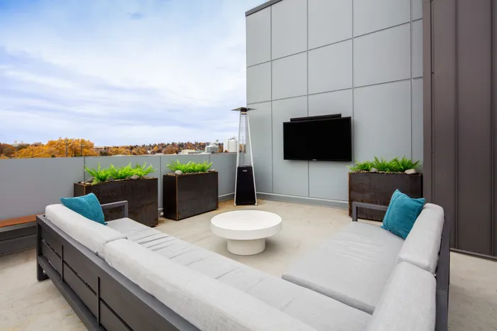 Outdoor Lounge at Republic on Main in Moscow, Idaho