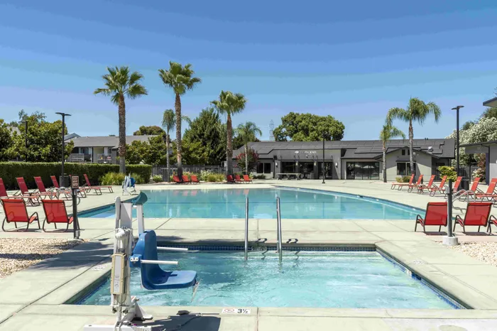 Resort-Style Pool and Hot Tub at the Phoenix Sacramento Apartment Community in Sacramento, California
