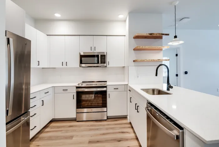 1x1 Modern Kitchen with High-End Appliances at The Preserve on Goodpasture in Eugene, Oregon