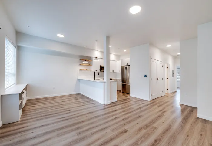 1x1 Executive Living Room & Kitchen at The Preserve on Goodpasture in Eugene, Oregon