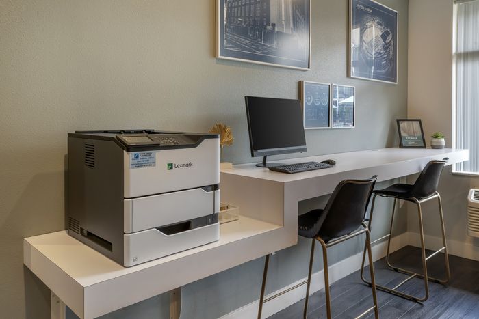 Computer Lab at Chase Courtyard in Eugene, Oregon