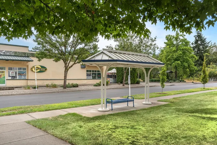 Bus route at Stadium Park Apartment Community in Eugene, Oregon