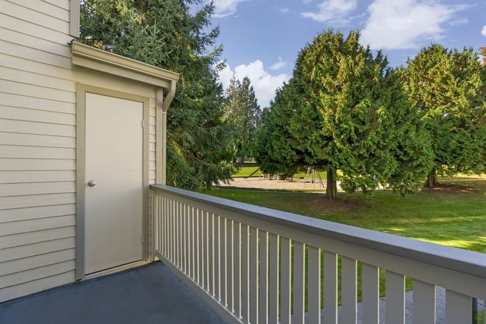 Patio at at Alderwood Heights in Lynnwood, Washington