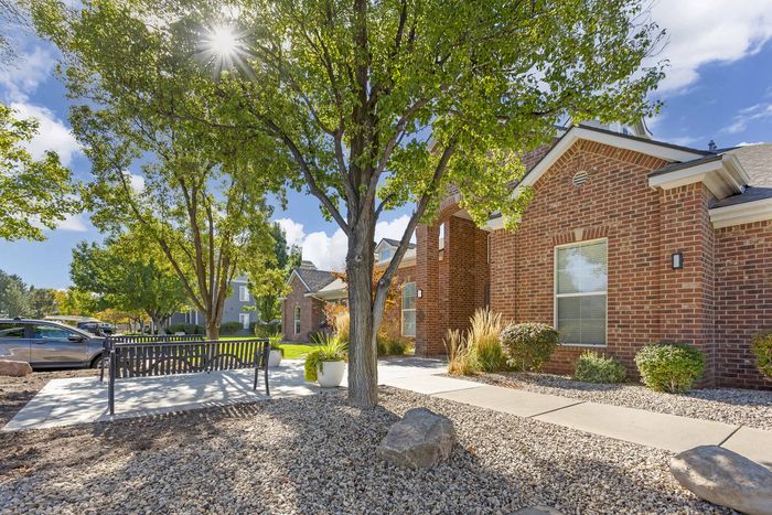 Leasing office at  Pinnacle Mountain View apartments in Clearfield, UT