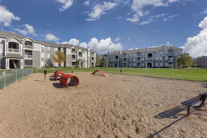 On-site dog park at Pinnacle Mountain View apartment community in Clearfield, UT