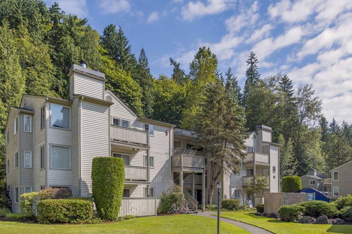Exterior at The Colony at Bear Creek Apartment Community in Redmond, Washington