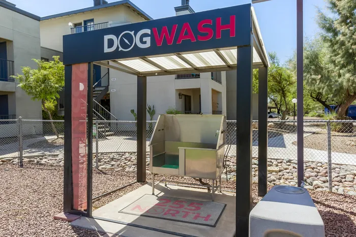 255 North pet-friendly dog wash station for grooming your dog on-site at Tucson AZ apartment community