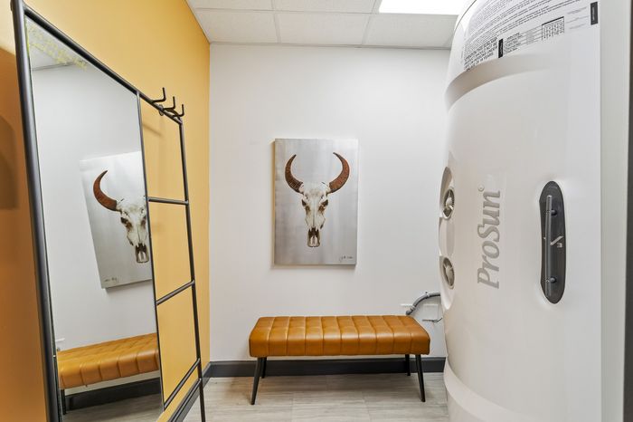 303 Flats free on-site tanning room available exclusively for residents in Knoxville TN