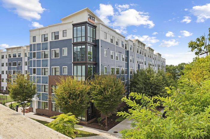 303 Flats contemporary student housing exterior located at 303 W Blount Ave in Knoxville TN