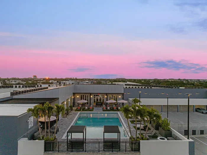 Aerial view of Niche luxury apartment building exterior in Tampa, FL