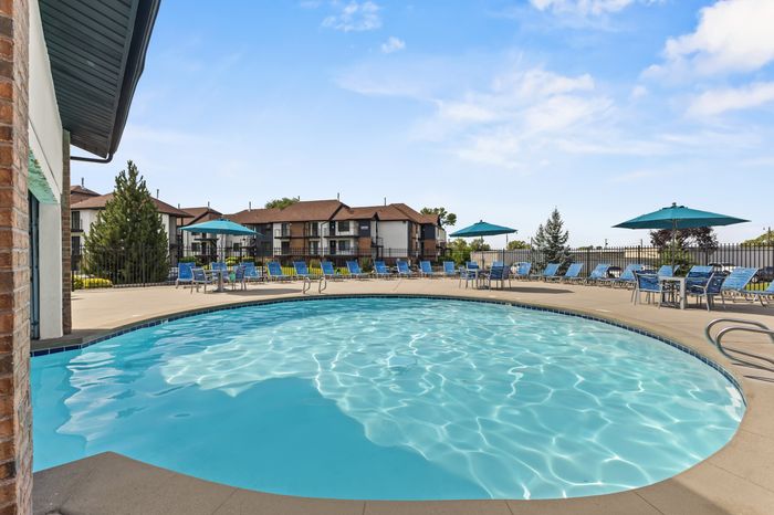 Sparkling swimming pool at The Branbury student apartments in Provo, UT near Brigham Young University