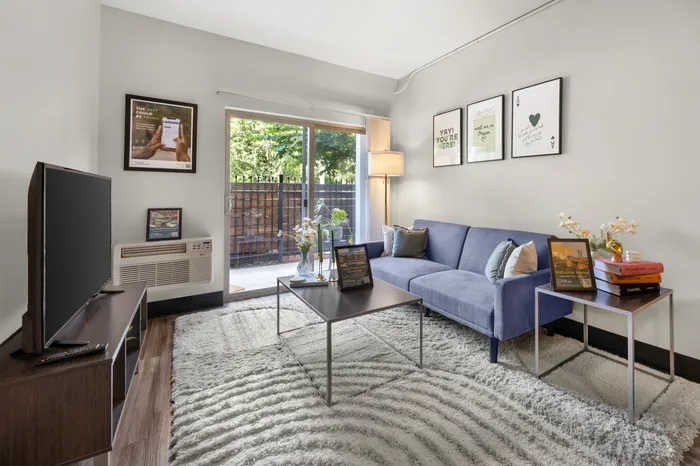 Living room at Chase Courtyard in Eugene, Oregon