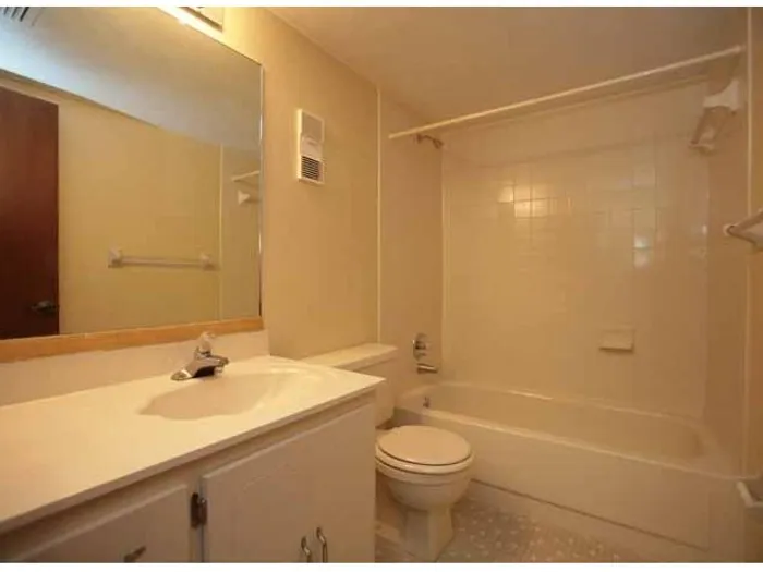Marcell Gardens Apartments, interior, bathroom, shower/tub, large mirror