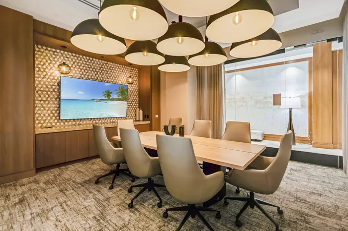 Executive meeting and dining room