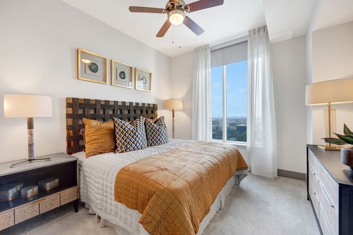 Spacious bedrooms that accommodate king size bedsbedroom.ing size beds