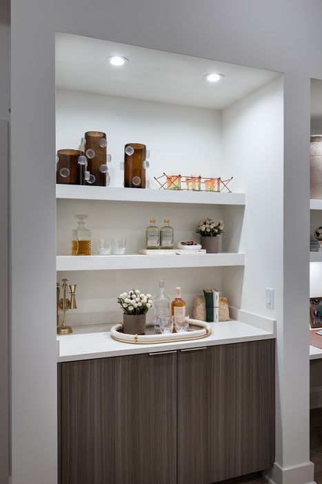 Dry Bar