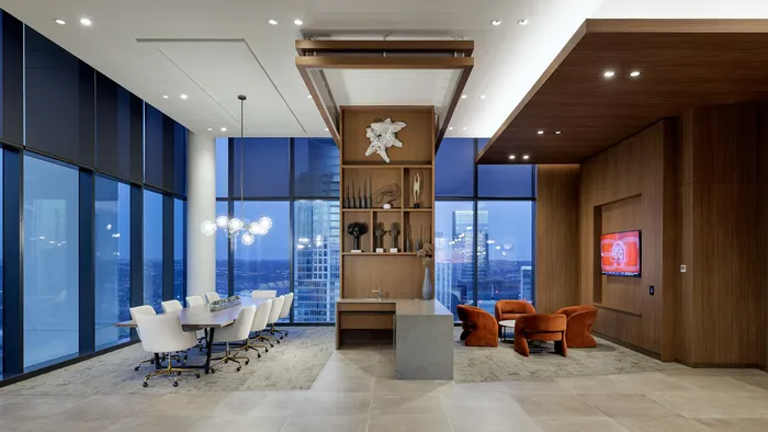 Hanover Brazos Street - Modern Lounge