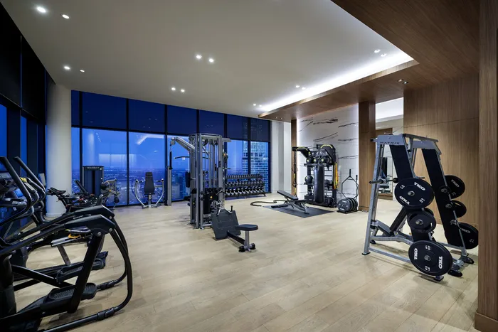 Hanover Brazos Street - Modern Gym