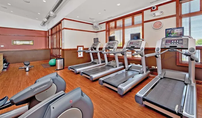 State-of-the-Art Fitness Center | Apartment Homes in Westmont, IL | Twin Lake Towers