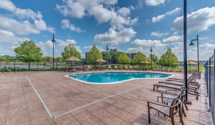 Resident Sun Deck | Westmont IL Apartment For Rent | Twin Lake Towers