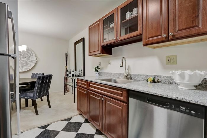 Your spacious kitchen offers generous square footage with room for multiple people and all your cooking essentials.  | International Village Schaumburg | Apartments in Schaumburg